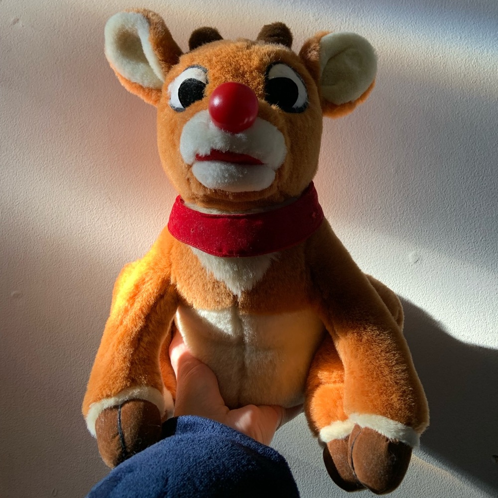 Vintage singing Rudolph the red nose reindeer-mouth sings,nose lights up. Sits